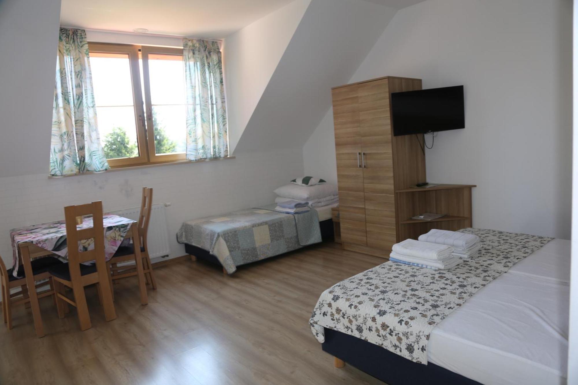 Agroturystyka Pod Grzywaczem Villa Sloszow Eksteriør bilde